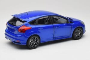 Ford Focus ST Mk2 Blue Metallic Minichamps 1:18 110082001 Kovina – slika 3 od 8