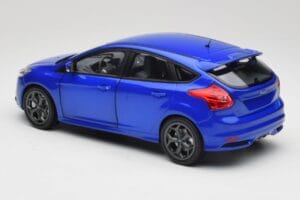 Ford Focus ST Mk2 Blue Metallic Minichamps 1:18 110082001 Kovina – slika 7 od 8