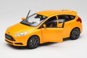 Ford Focus ST Mk2 Tangerine Scream Minichamps 1:18 110082005 Kovina – slika 2 od 8