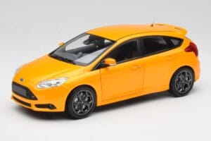 Ford Focus ST Mk2 Tangerine Scream Minichamps 1:18 110082005 Kovina