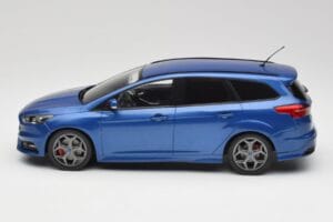 Ford Focus ST Turnier Mk3 Modra MCG 1:18 MCG18465 Kovina – slika 3 od 6
