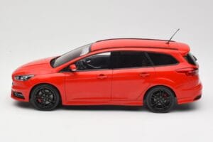 Ford Focus ST Turnier Mk3 Race Red MCG 1:18 MCG18466 Kovina – slika 3 od 6