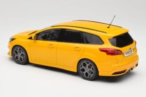 Ford Focus ST Turnier Mk3 Rumen MCG 1:18 MCG18464 Kovina – slika 5 od 6