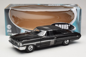 Ford Galaxie 500 Men in Black 3 Movie GreenLight 1:18 15301 Kovina – slika 6 od 6