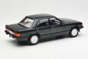 Ford Granada Mk2 2.8 Injection Temno Zelen MCG 1:18 MCG18263 Kovina – slika 2 od 6