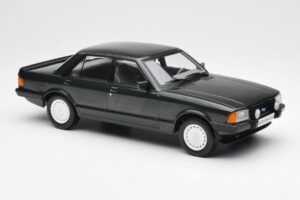 Ford Granada Mk2 2.8 Injection Temno Zelen MCG 1:18 MCG18263 Kovina – slika 4 od 6