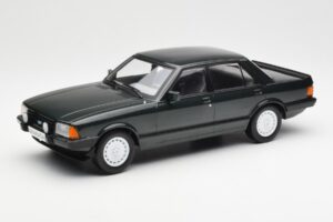Ford Granada Mk2 2.8 Injection Temno Zelen MCG 1:18 MCG18263 Kovina