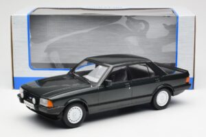 Ford Granada Mk2 2.8 Injection Temno Zelen MCG 1:18 MCG18263 Kovina – slika 6 od 6