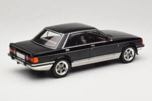 Ford Granada Mk2 2.8 Injection Gray Metallic MCG 1:18 MCG18536 Kovina – slika 2 od 6