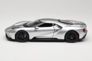 Ford GT Srebrna Maisto 1:18 31384 Kovina – slika 4 od 8