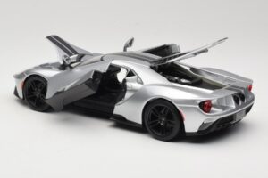 Ford GT Srebrna Maisto 1:18 31384 Kovina – slika 5 od 8