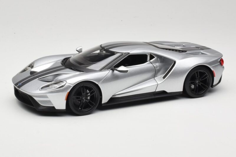 Ford GT Srebrna Maisto 1:18 31384 Kovina