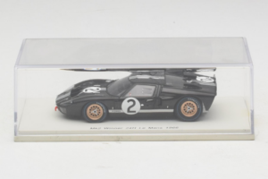 Ford GT40 Mk II #2 B. McLaren / C. Amon Shelby American Winner 24 Hours of Le Mans 1966 Spark 1:43 43LM66-O1 Smola – slika 4 od 4
