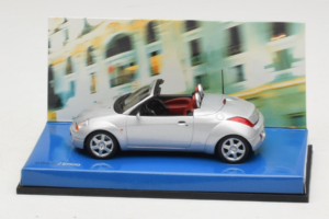 Ford Ka Kabriolet Srebrn Minichamps 1:43 403086434 Kovina