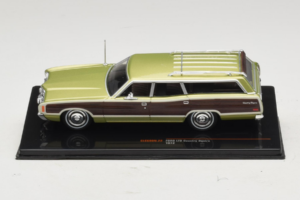 Ford LTD Country Squire Green Bronze IXO 1:43 CLC608N Kovina