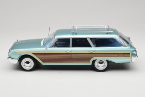 Ford Country Squire Modra MCG 1:18 MCG18049 Kovina – slika 3 od 6