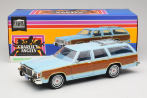 Ford LTD Country Squire Charlie's Angels Movie GreenLight 1:18 19066 Kovina – slika 8 od 8