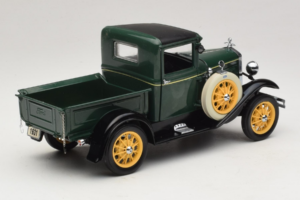 Ford Model A Pickup Valley Green Motor City 1:18 40003 Kovina – slika 3 od 8