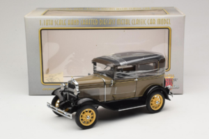 Ford Model A Tudor Chicle Drab Motor City 1:18 41003 Kovina – slika 6 od 6