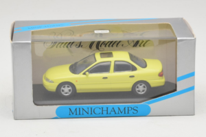 Ford Mondeo Mk1 Citrus Yellow Minichamps 1:43 MIN0821001 Kovina – slika 4 od 4