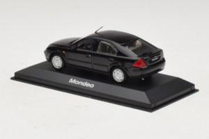 Ford Mondeo Mk3 Črn Minichamps 1:43 MONDEO004 Kovina – slika 3 od 4