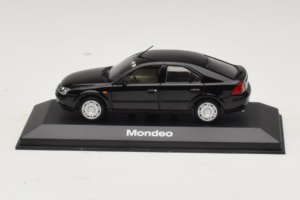 Ford Mondeo Mk3 Črn Minichamps 1:43 MONDEO004 Kovina