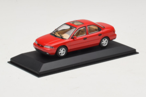 Ford Mondeo Mk1 Sedan Rdeč Minichamps 1:43 082000 Kovina – slika 2 od 4