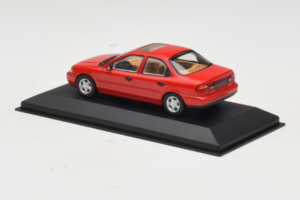 Ford Mondeo Mk1 Sedan Rdeč Minichamps 1:43 082000 Kovina – slika 3 od 4