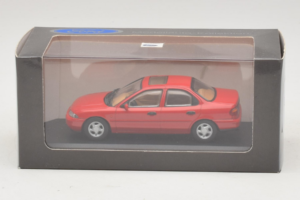 Ford Mondeo Mk1 Sedan Rdeč Minichamps 1:43 082000 Kovina – slika 4 od 4