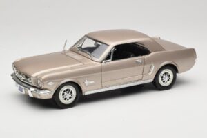 Ford Mustang 1964 1/2 Srebrna Mira 1:18 6127 Kovina