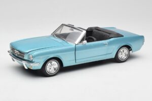 Ford Mustang Kabriolet Arcadian Blue Revell 1:18 8832-F1 Kovina