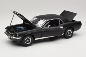 Ford Mustang Creed Movie GreenLight 1:18 13611 Kovina – slika 2 od 8