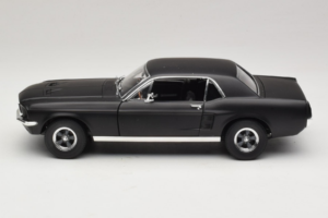 Ford Mustang Creed Movie GreenLight 1:18 13611 Kovina – slika 4 od 8