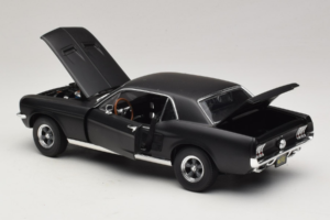 Ford Mustang Creed Movie GreenLight 1:18 13611 Kovina – slika 5 od 8