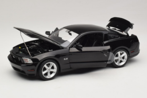 Ford Mustang GT Črn Drive Movie GreenLight 1:18 13609 Kovina – slika 2 od 8