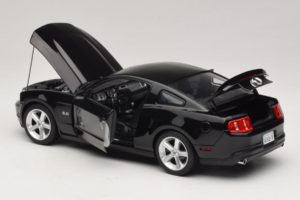 Ford Mustang GT Črn Drive Movie GreenLight 1:18 13609 Kovina – slika 5 od 8