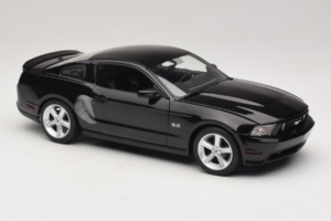 Ford Mustang GT Črn Drive Movie GreenLight 1:18 13609 Kovina – slika 6 od 8