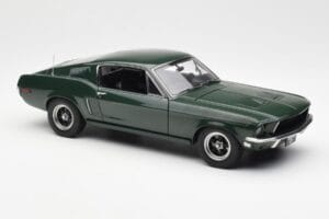 Ford Mustang GT Bullitt Zelen AUTOart 1:18 72812 Kovina – slika 6 od 8