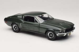 Ford Mustang GT Bullitt s Figurico Steve McQueen Greenlight 1:18 12885 Kovina – slika 6 od 8