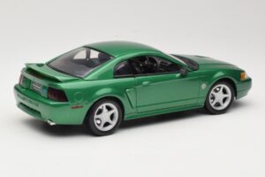 Ford Mustang GT SN95 Zelen Maisto 1:18 50326 Kovina – slika 3 od 8