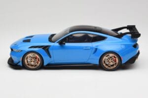 Ford Mustang GTD Antimatter Blue Metallic GT Spirit 1:18 GT473 Smola – slika 3 od 6