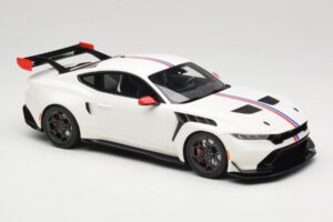 Ford Mustang GTD S650 Spirit of America Performance White GT Spirit 1:18 GT956 Smola – slika 4 od 6