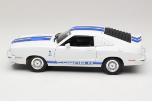 Ford Mustang II Cobra II Charlie's Angels Movie Greenlight 1:18 12880 Kovina – slika 4 od 8