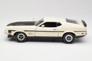 Ford Mustang Mach 1 Bela Sun Star 1:18 3602 Kovina – slika 4 od 8