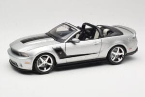 Ford Mustang S197 Roush 427R Kabriolet Srebrna Maisto 1:18 31669 Kovina