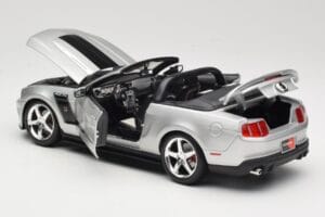 Ford Mustang S197 Roush 427R Kabriolet Srebrna Maisto 1:18 31669 Kovina – slika 5 od 8