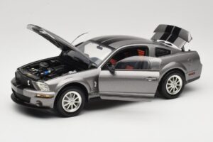 Ford Mustang S197 Shelby GT500 40th Anniversary Siv Shelby Collectibles 1:18 DC075005 Kovina – slika 2 od 8