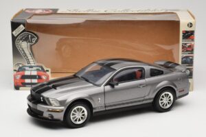 Ford Mustang S197 Shelby GT500 40th Anniversary Siv Shelby Collectibles 1:18 DC075005 Kovina – slika 8 od 8