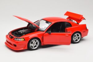 Ford Mustang SVT Cobra R SN95 Rdeč Maisto 1:18 531872 Kovina – slika 2 od 8