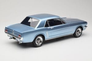 Ford Mustang V8 Hardtop Pony GT Silver Blue GT Spirit 1:12 G089 Smola – slika 2 od 6